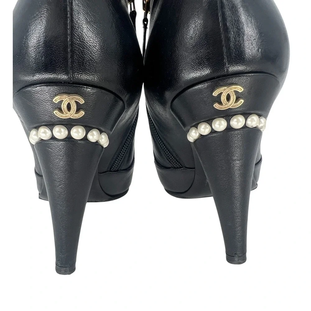 Chanel Pearl‎ CC Cone Heel Ankle Boots Black Leather Pointed Toe Size 39.5